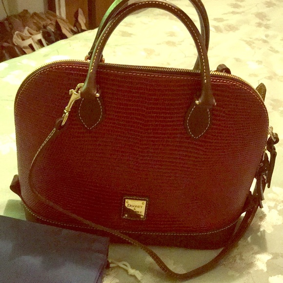 Purse - Picture 1 of 2